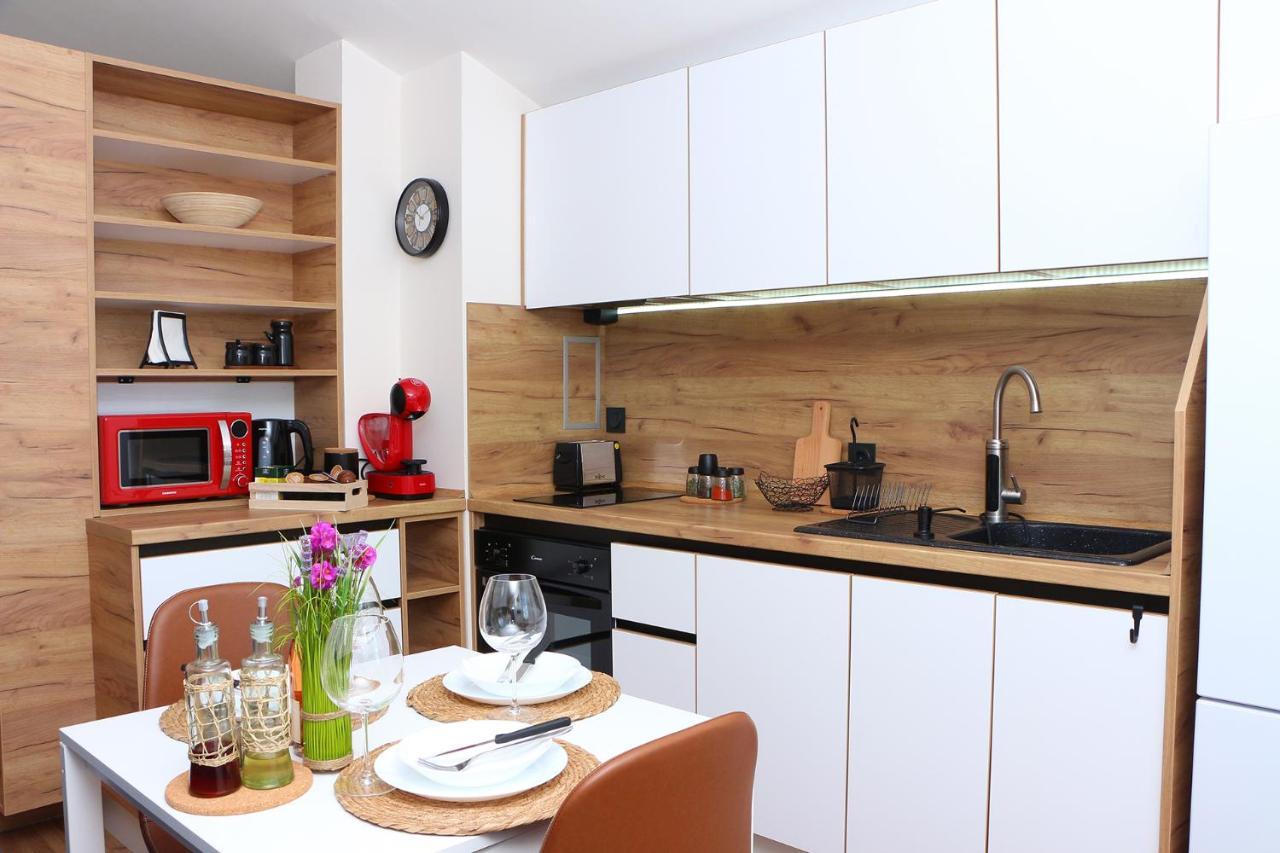 Shik & Chic In The Heart Of Burgas # 5Min From Beach # New Εξωτερικό φωτογραφία