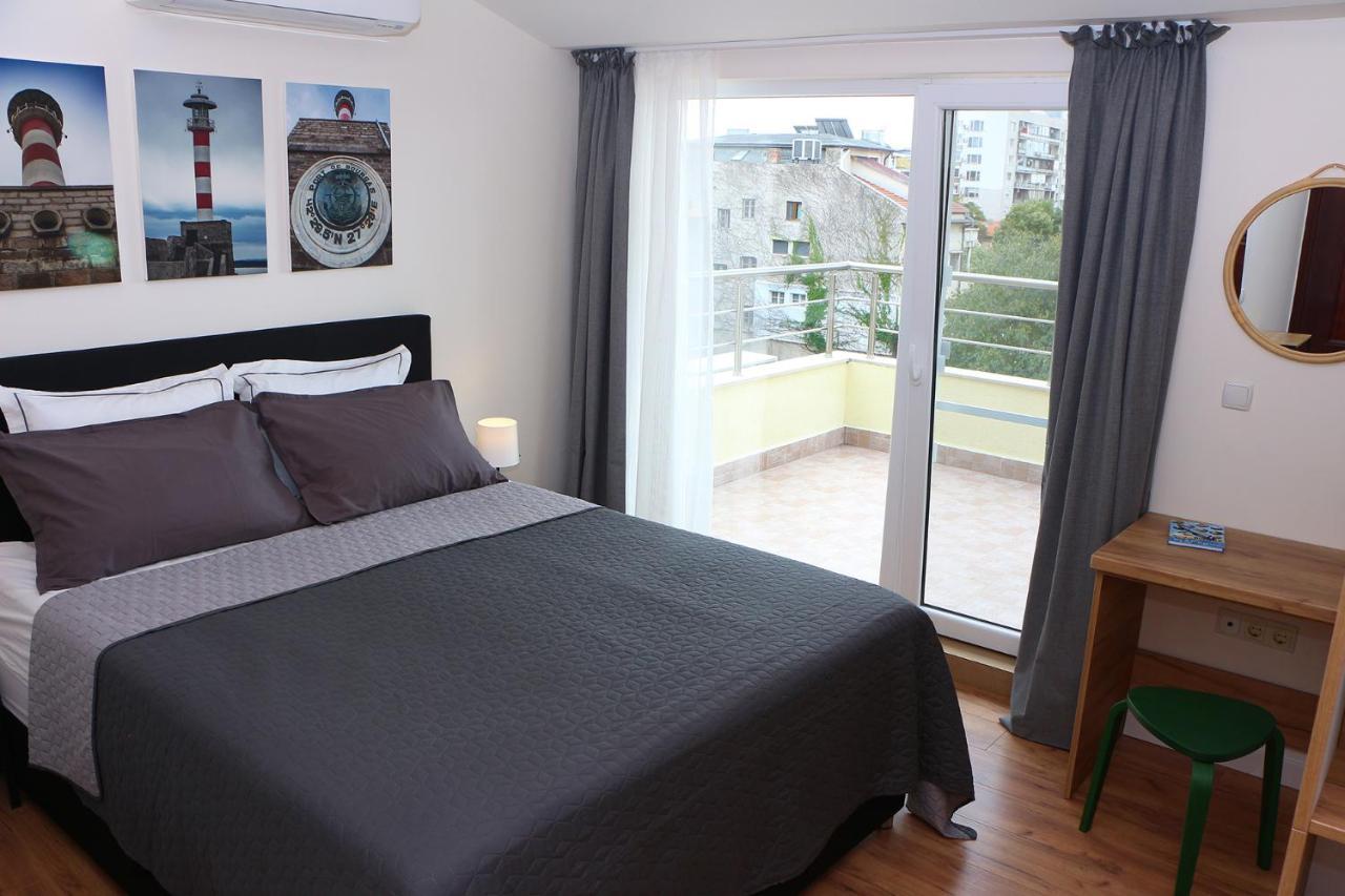 Shik & Chic In The Heart Of Burgas # 5Min From Beach # New Εξωτερικό φωτογραφία
