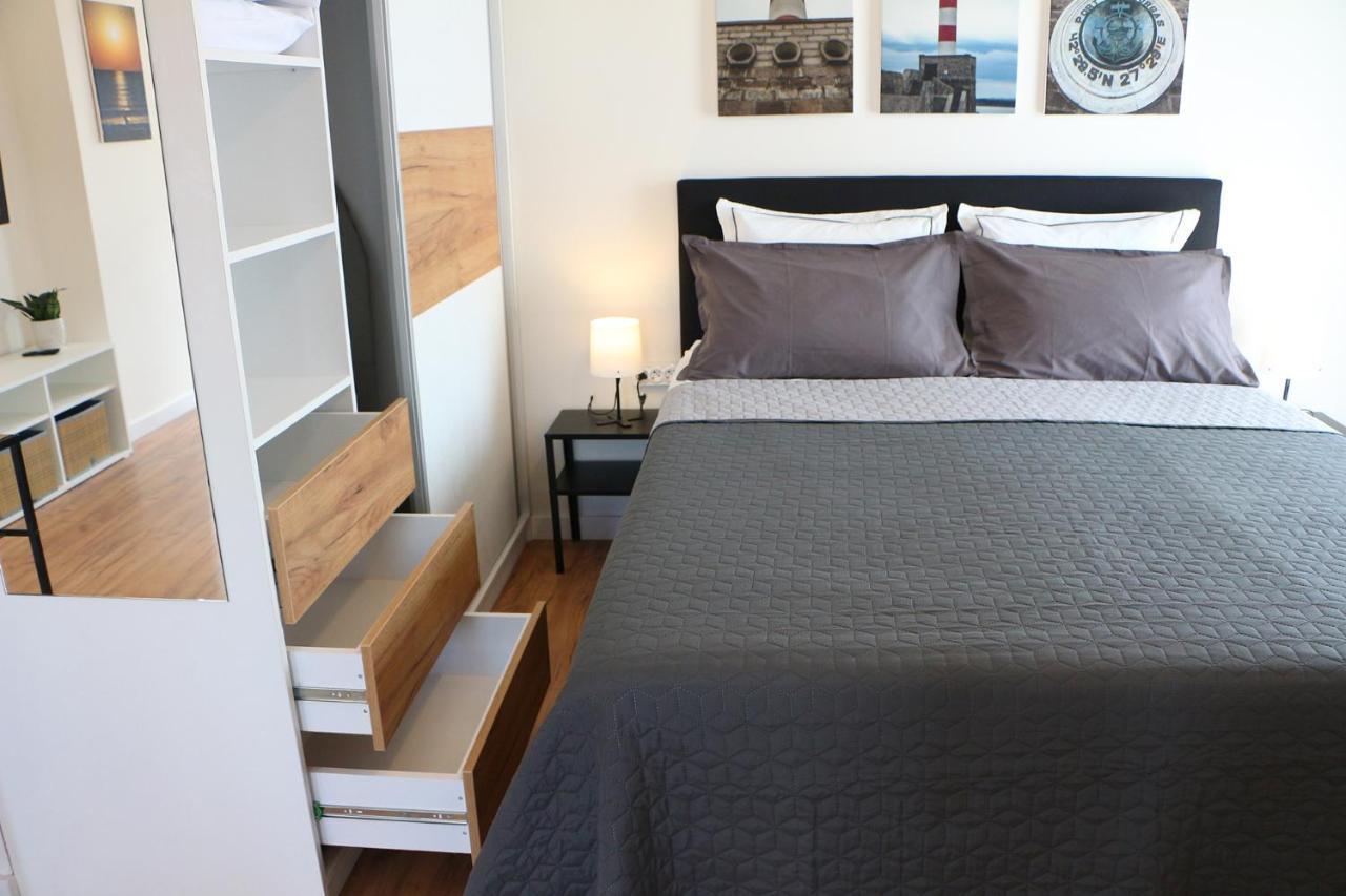 Shik & Chic In The Heart Of Burgas # 5Min From Beach # New Εξωτερικό φωτογραφία