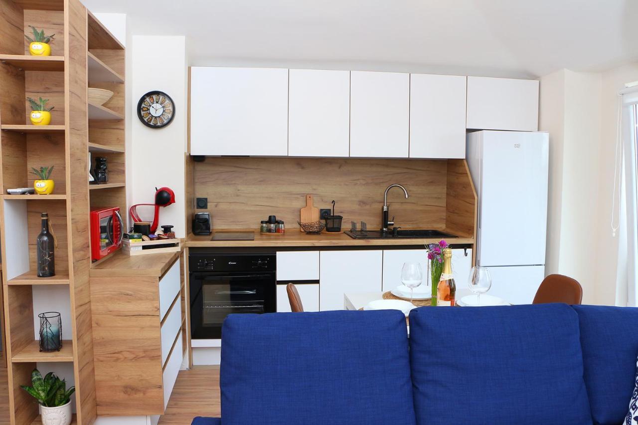 Shik & Chic In The Heart Of Burgas # 5Min From Beach # New Εξωτερικό φωτογραφία
