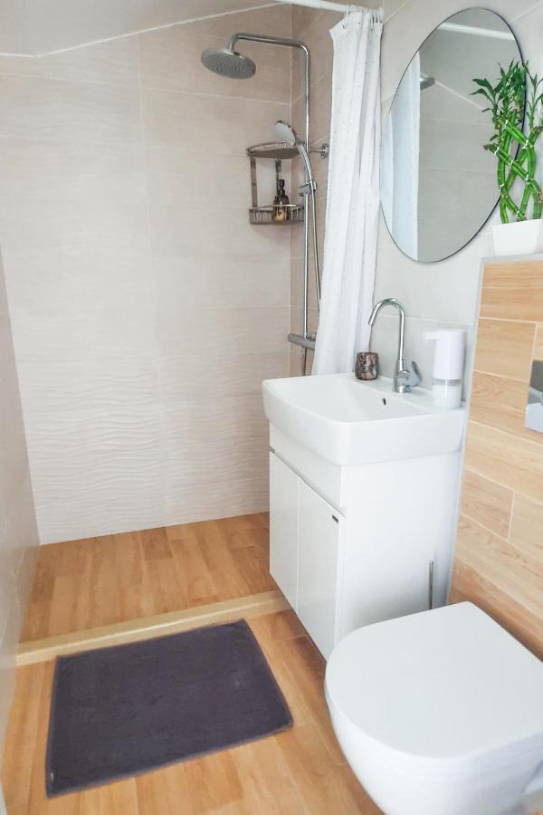 Shik & Chic In The Heart Of Burgas # 5Min From Beach # New Εξωτερικό φωτογραφία